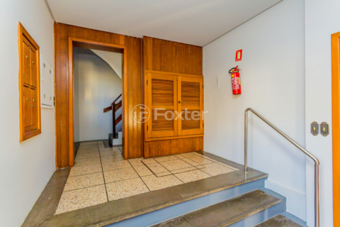 Image 31 - 1035656