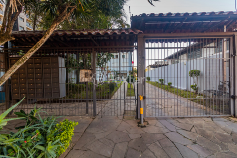 Image 41 - 869323