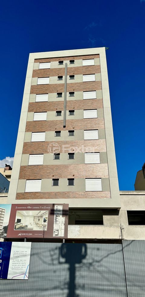 Image 21 - 1015781