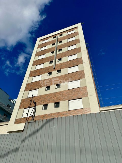 Image 22 - 1015781