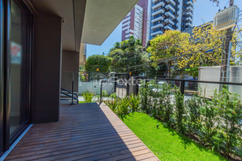 Image 30 - 1010672