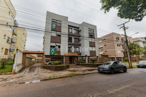Image 32 - 986055