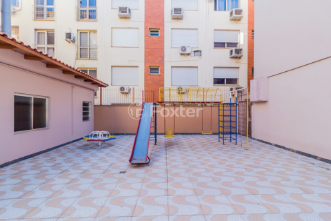 Image 33 - 1028709
