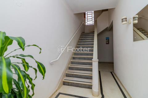 Image 25 - 983567