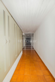 Image 30 - 302284
