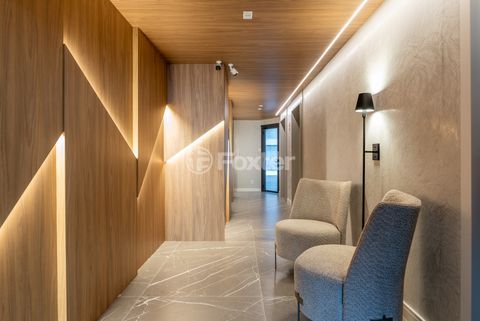 Image 22 - 378583