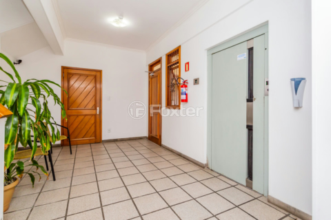 Image 32 - 1040697
