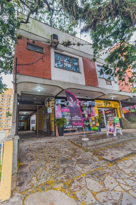 Image 5 - 945150