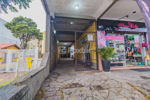 Image 7 - 945150