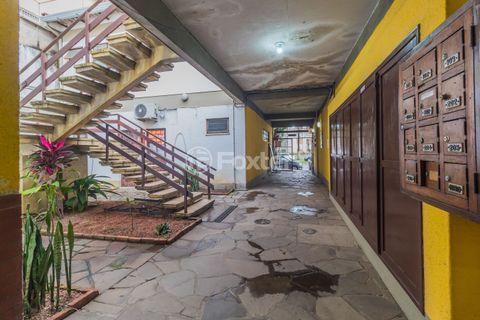 Image 9 - 945150