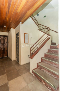 Image 33 - 877561