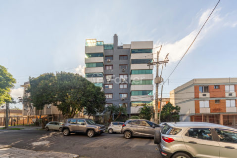 Image 37 - 1006460