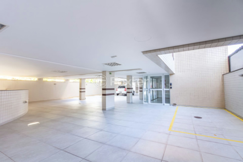Image 31 - 233241