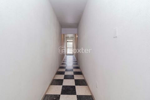 Image 32 - 891033