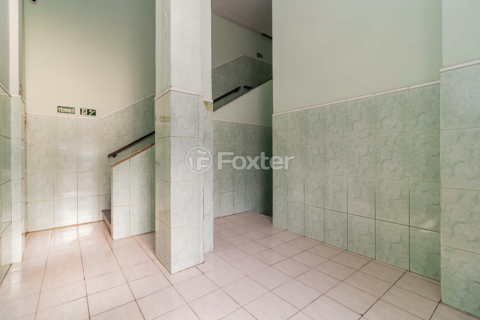 Image 20 - 888647