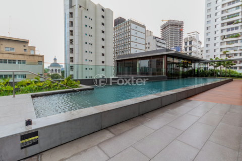 Image 62 - 1005643