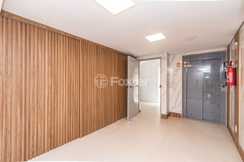Image 34 - 328251