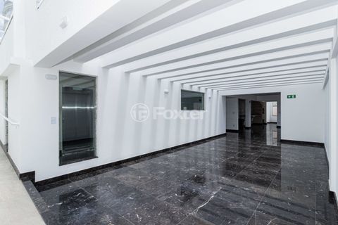 Image 43 - 933685