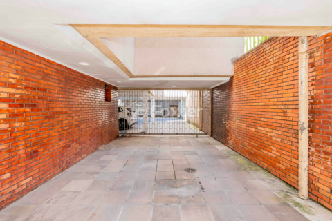 Image 23 - 939436