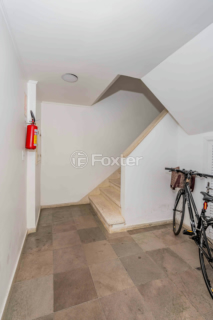 Image 24 - 939436