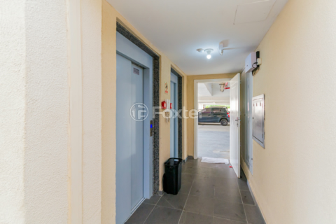 Image 39 - 987410