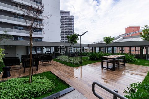Image 24 - 188071