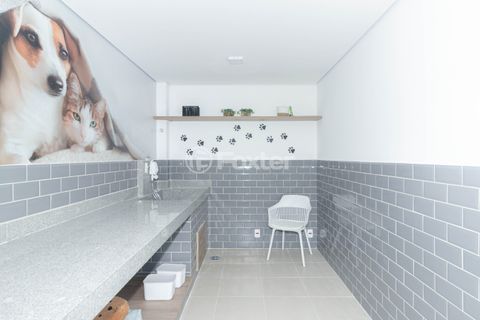Image 33 - 1031759