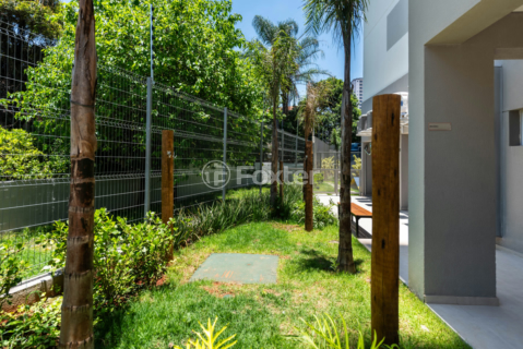 Image 32 - 1002627