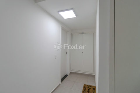 Image 25 - 1015028