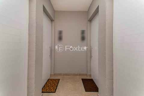 Image 30 - 998699