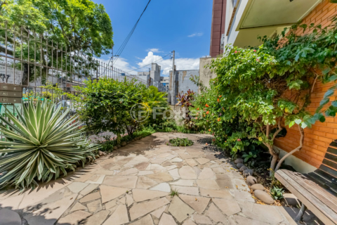 Image 35 - 967596
