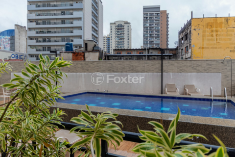 Image 31 - 984255