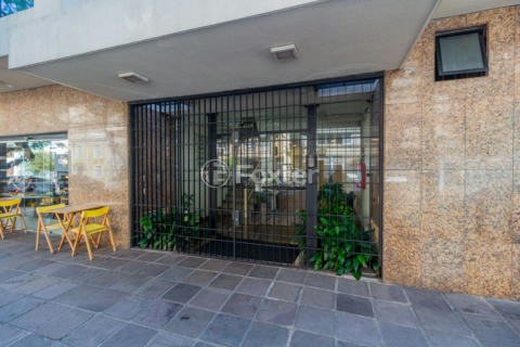 Image 8 - 988557