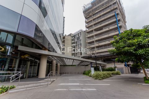Image 21 - 888963