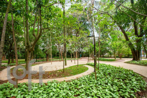 Image 7 - 19022