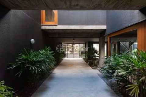 Image 27 - 237312