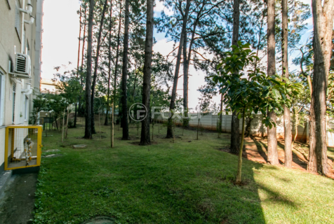 Image 42 - 1015860