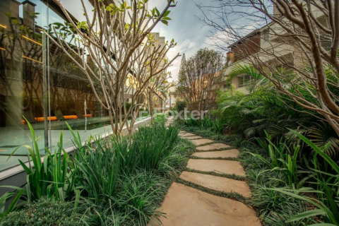 Image 63 - 891202