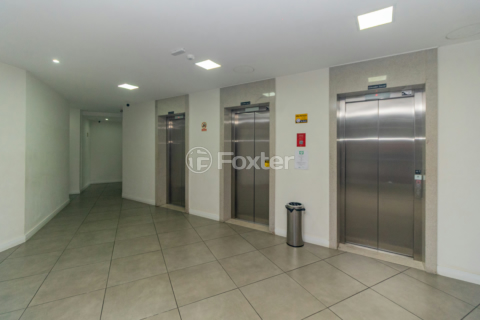 Image 44 - 987847