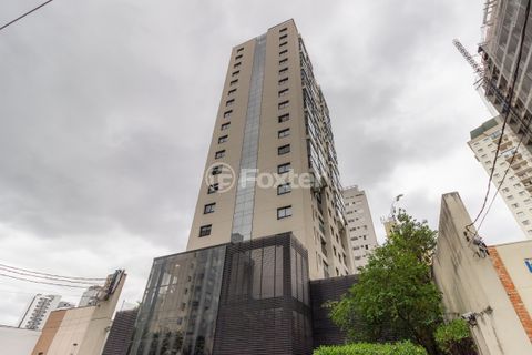 Image 10 - 1004134