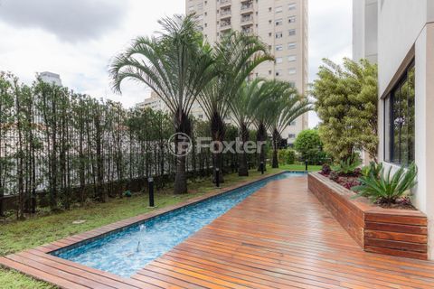 Image 27 - 1004134