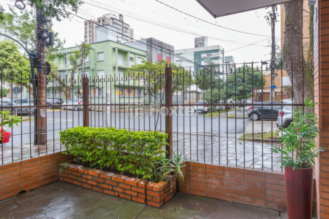 Image 11 - 1003474