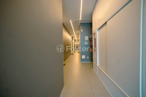 Image 23 - 1007786