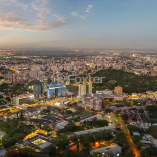 Image 40 - 1011618