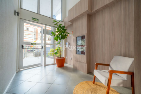 Image 35 - 1001803