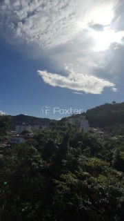 Image 33 - 896232