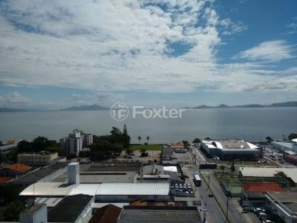 Image 20 - 369157