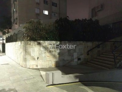 Image 20 - 1009324