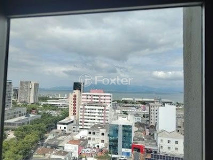 Image 11 - 1006343