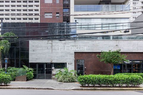 Image 24 - 1030584